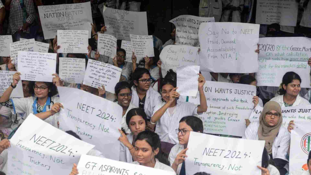 NEET UG result 2024: 1,563 उम्मीदवारों के ग्रेस मार्क्स रद्द, दोबारा दे सकते हैं परीक्षा, केंद्र ने सुप्रीम कोर्ट को बताया