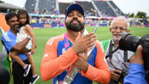 Rohit Sharma Video : फाइनल के बाद क्यों पिच से मिट्टी उठाकर खाई थी ; कप्तान रोहित शर्मा ने बताया
