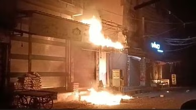 Internet Suspended: राजस्थान में सड़क पर हुए झगड़े में एक व्यक्ति की गोली मारकर हत्या के बाद दुकानों में आग लगा दी गई