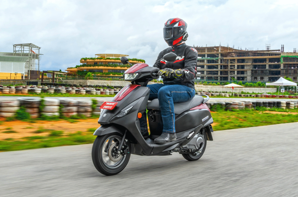 Suzuki e-Access: स्मार्ट तरीके से निर्मित, अधिक स्मार्ट तरीके से चलती है, पूर्णतया सटीक